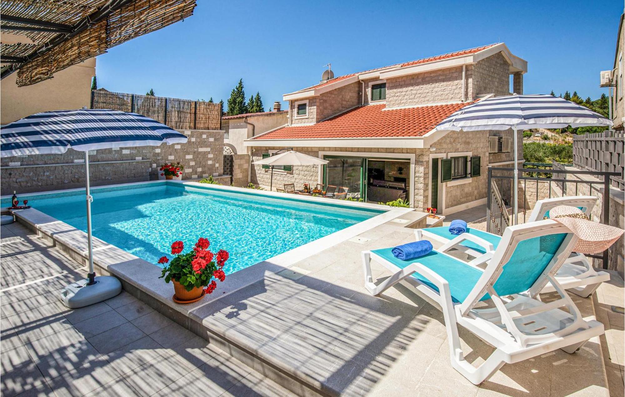 Lovely Home In Klek With House A Panoramic View Dış mekan fotoğraf