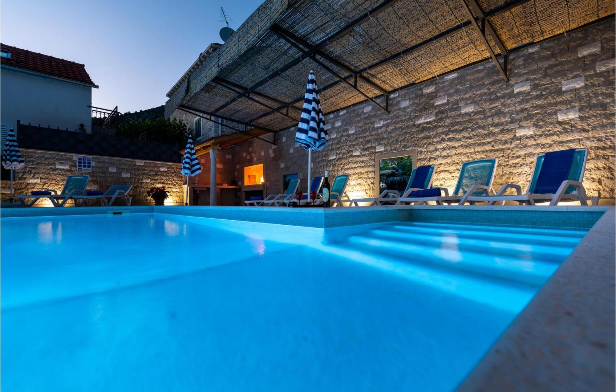 Lovely Home In Klek With House A Panoramic View Dış mekan fotoğraf